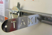 • fixed lashing point on the floor • lashing point rotates 360°